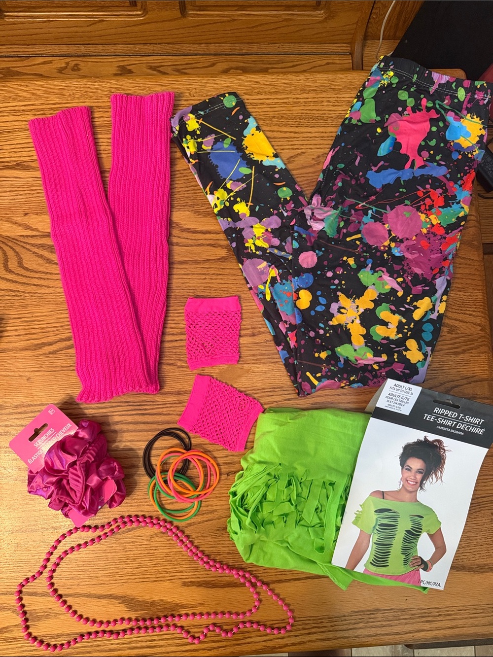 Neon Pink Women's Hair & Accessory Set - Vibrant Pink Mix